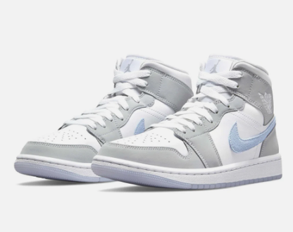 Air Jordan 1 Mid Wmns White Wolf Grey