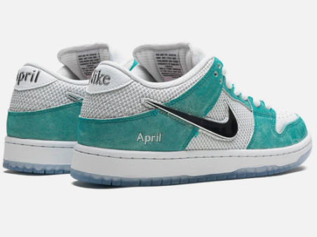 Nike Dunk SB Low x April Skateboards 'Turbo Green'